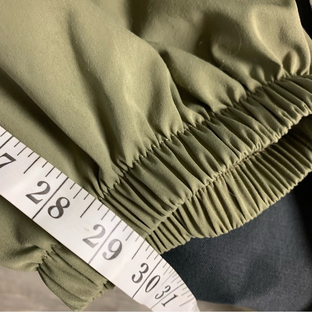 AQ sport womans Olive Green Women's  cargo Joggers - Picture 6 of 7